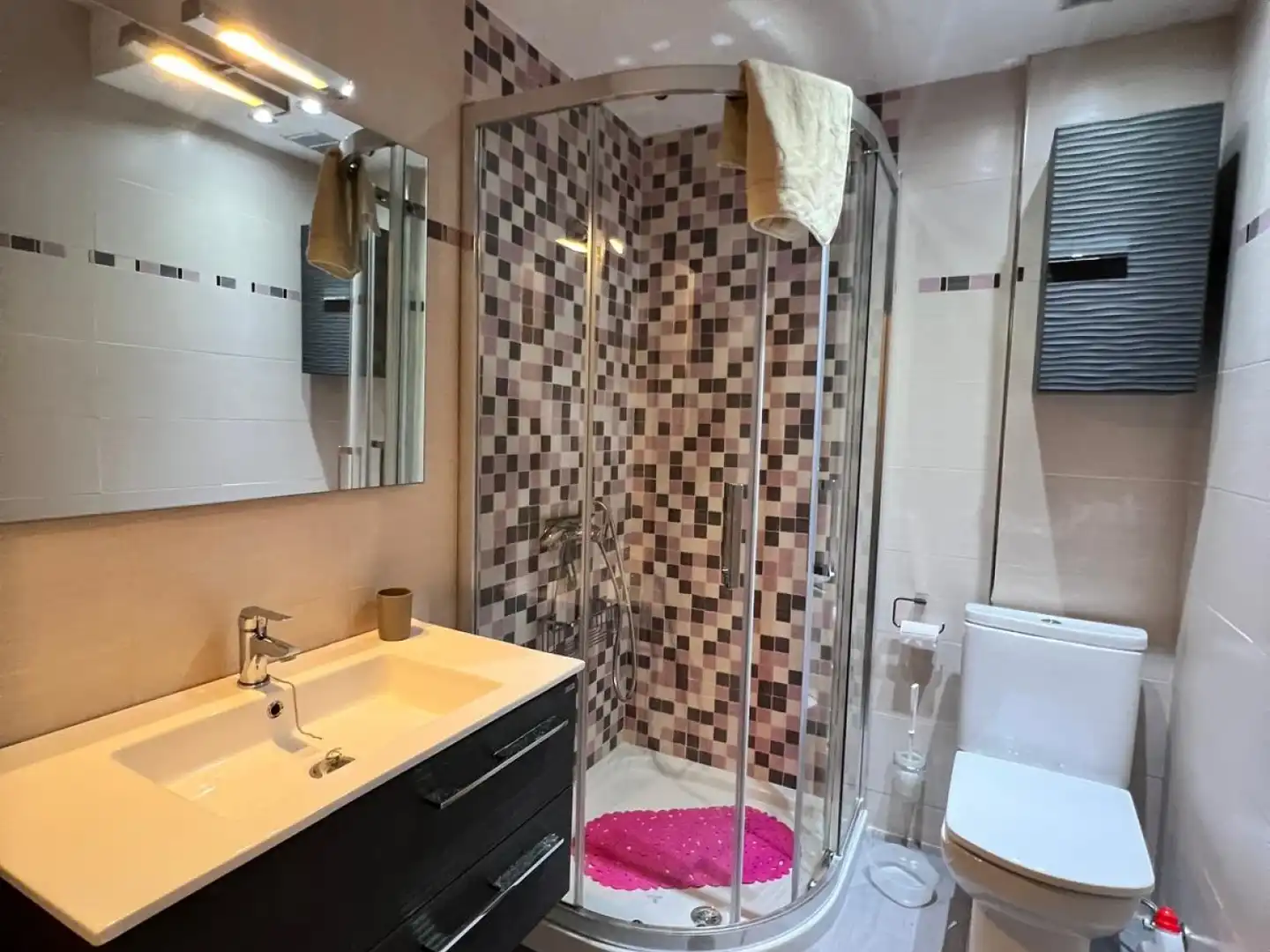 Baño de Apartamento de alquiler en Mazarrón con Aire acondicionado, Calefacción y Terraza