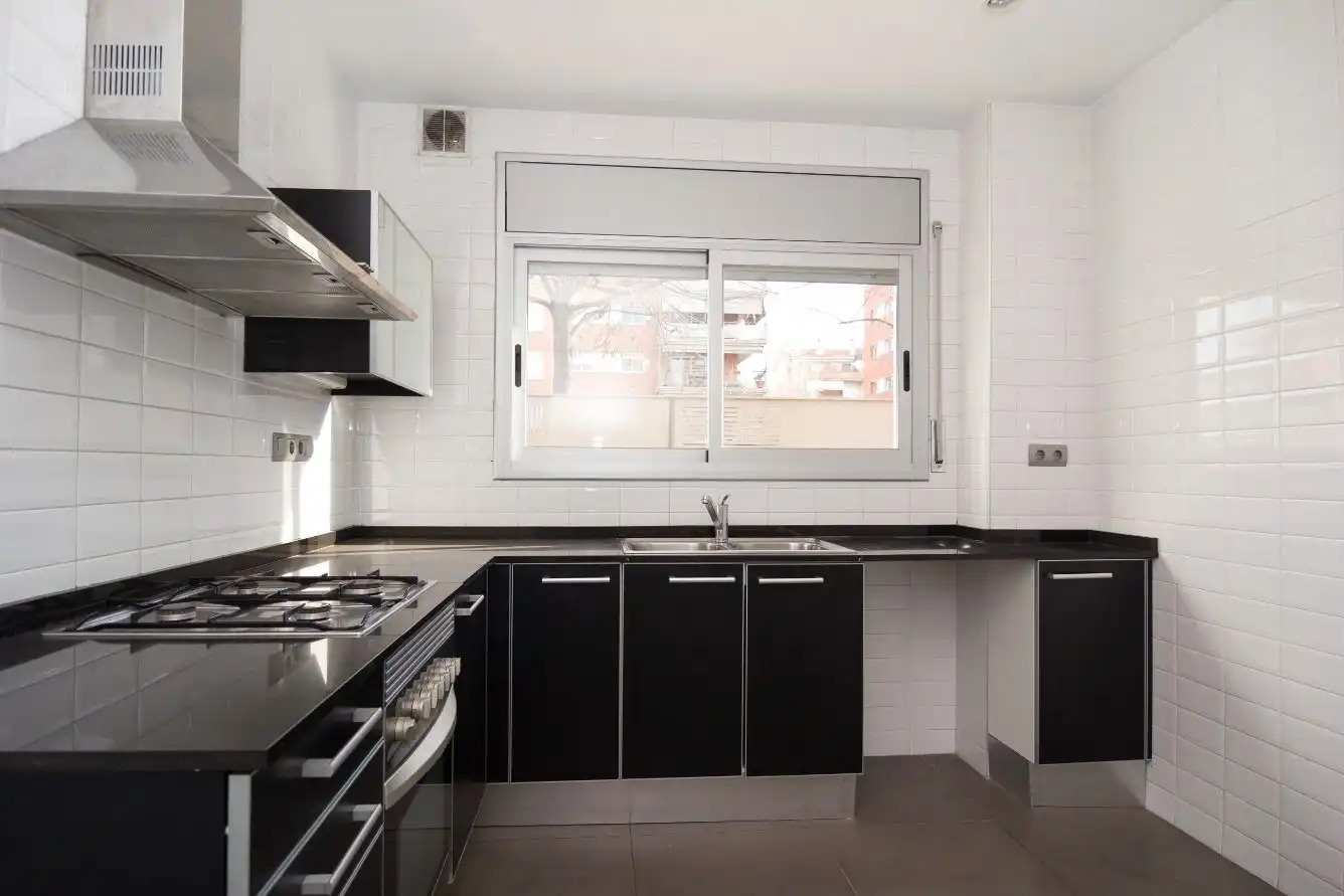 Kitchen of Flat for rent in Sant Cugat del Vallès  with Heating, Terrace and Storage room