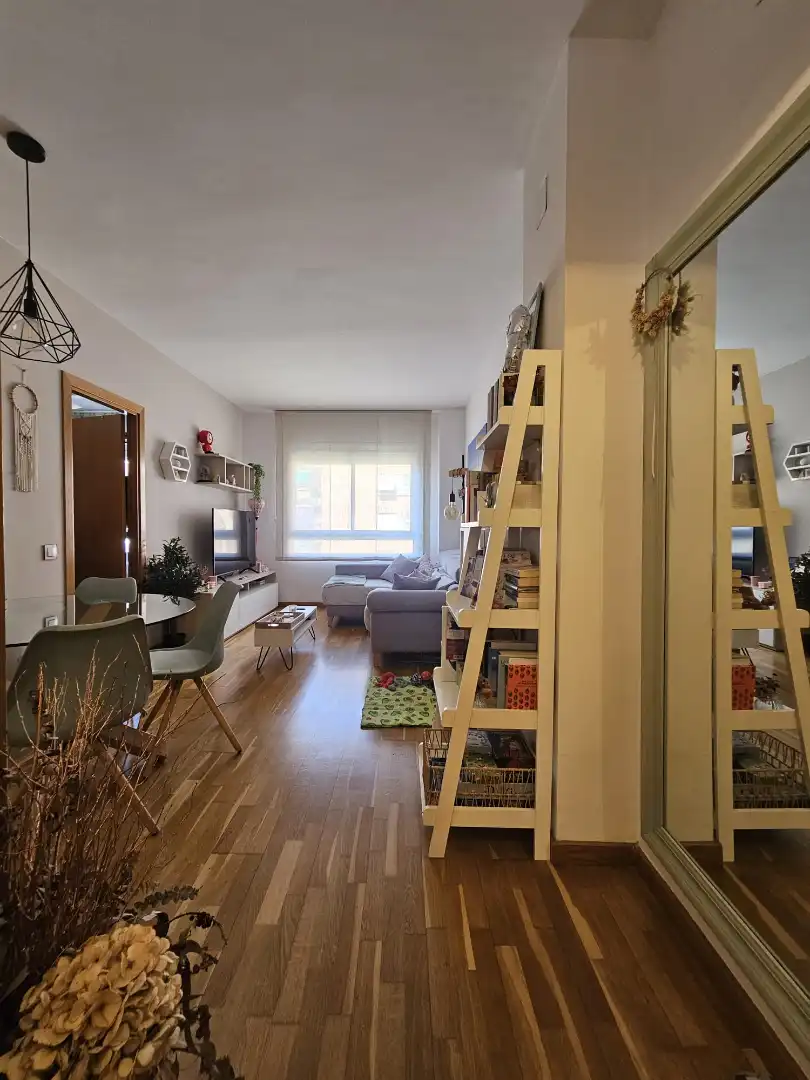 Sala de estar de Piso en venta en Barcelona con Parquet, Amueblado y Horno