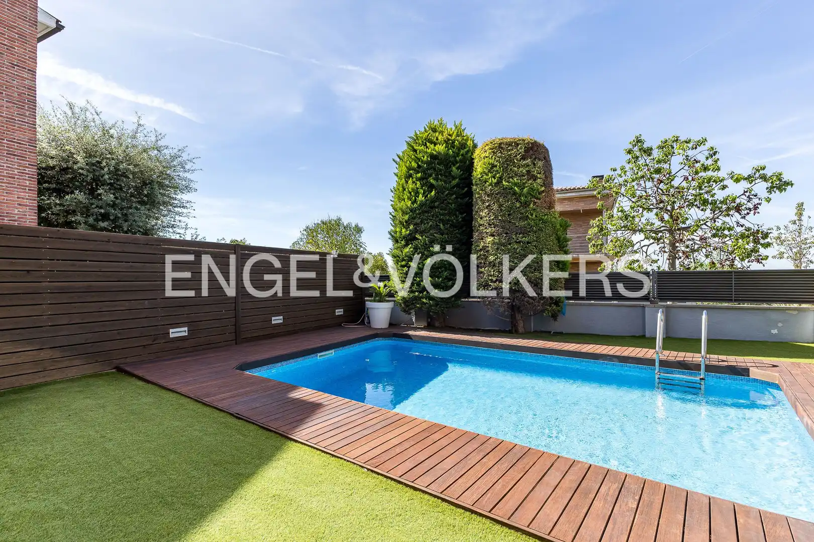 Casa amb piscina en venda a Centre Vila, imagen 4
