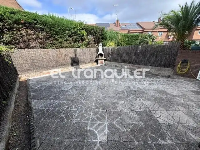 Villa con giardino in affitto a Calle De las hayas, imagen 7