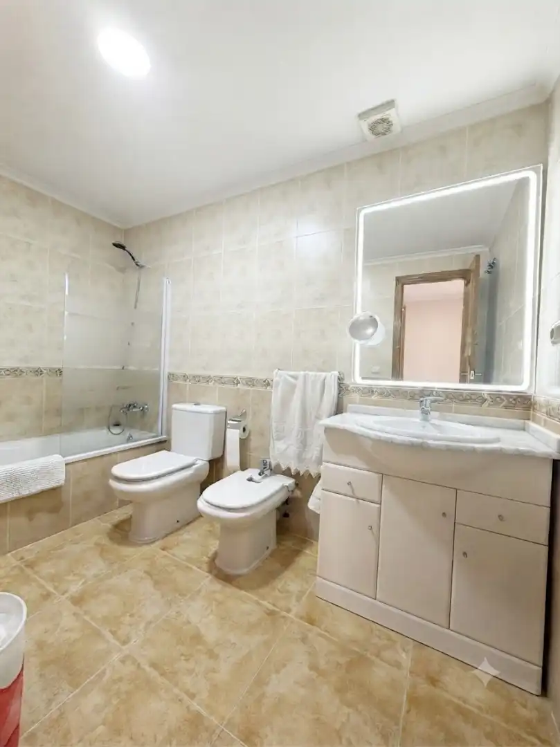 Baño de Piso en venta en Náquera con Aire acondicionado, Calefacción y Terraza