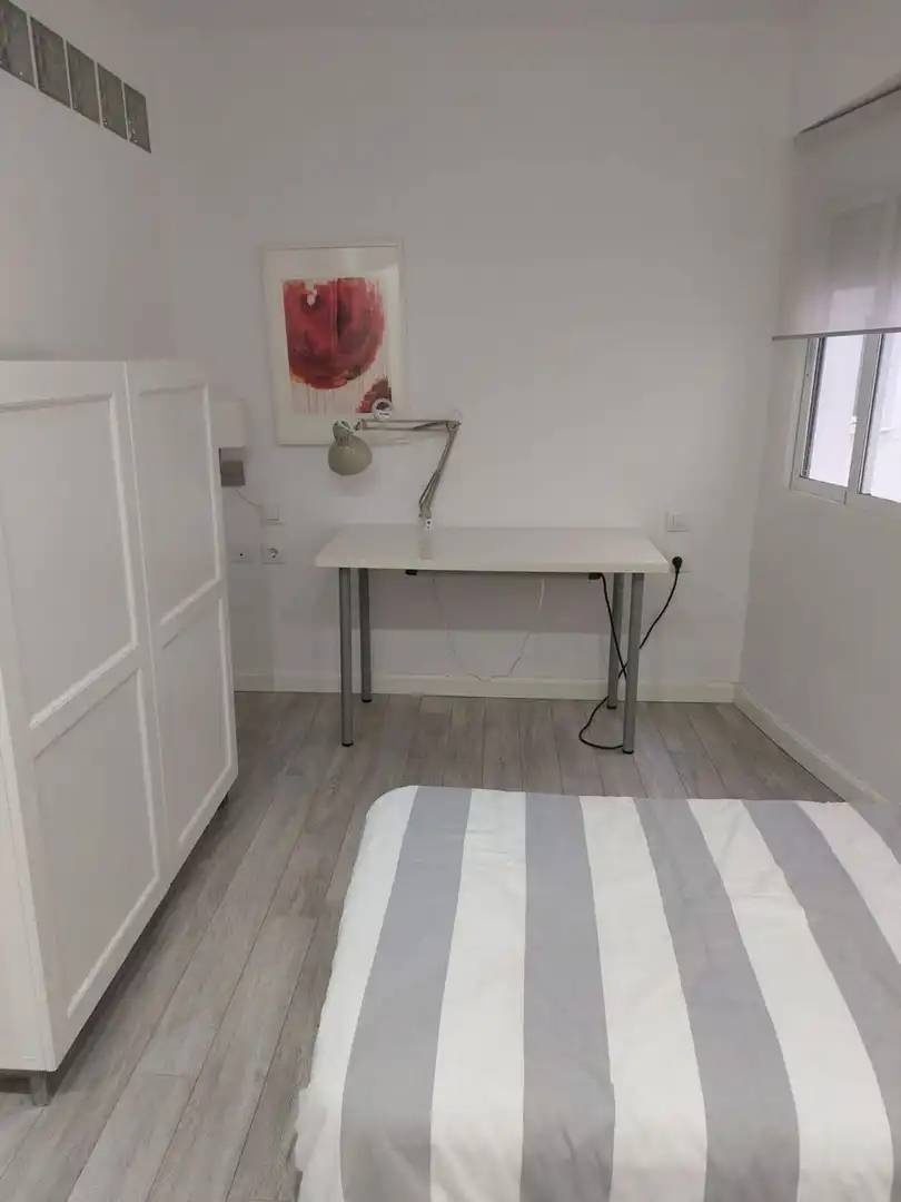 Schlafzimmer von Wohnung zur Miete in Sevilla mit Klimaanlage und Möbliert