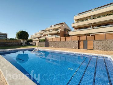 Maisonette mit Pool zum Verkauf in Plaça Indira Gandhi .