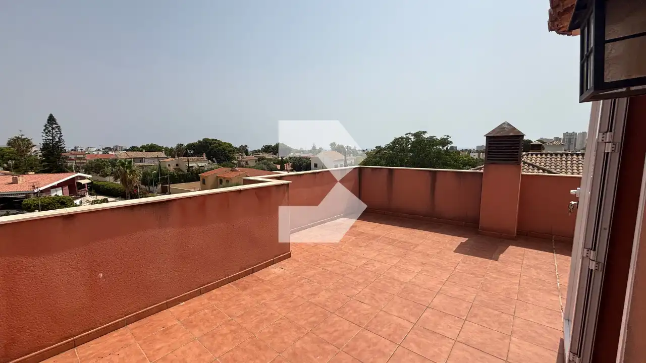 Terrassa de Casa o xalet en venda en Sant Joan d'Alacant amb Jardí privat, Terrassa i Piscina