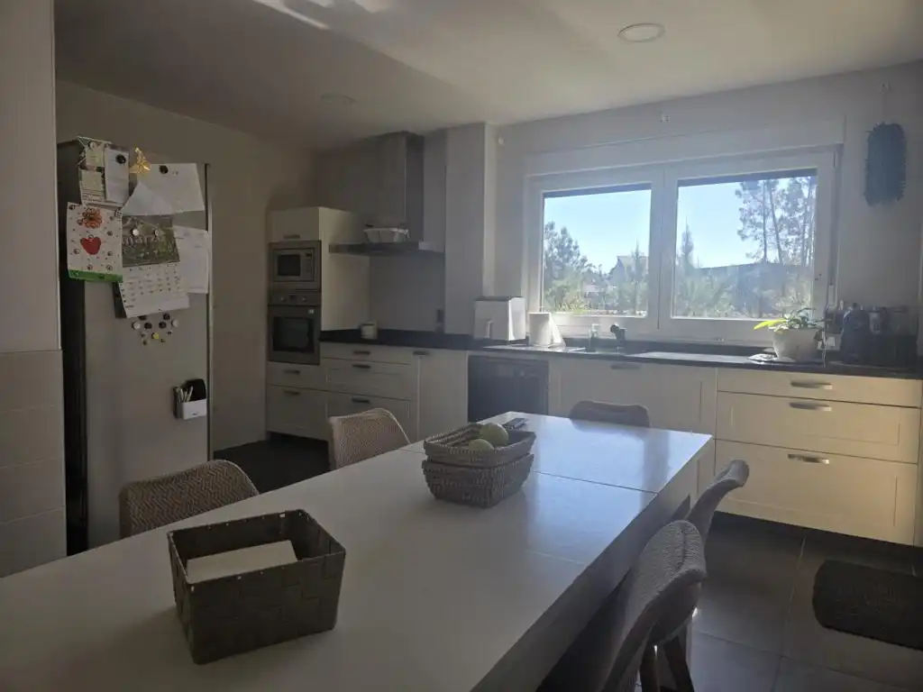 Cocina de Casa o chalet en venta en Boiro con Calefacción, Jardín privado y Parquet