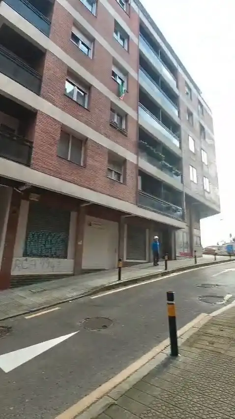 Vista exterior de Garatge en venda en Getxo 
