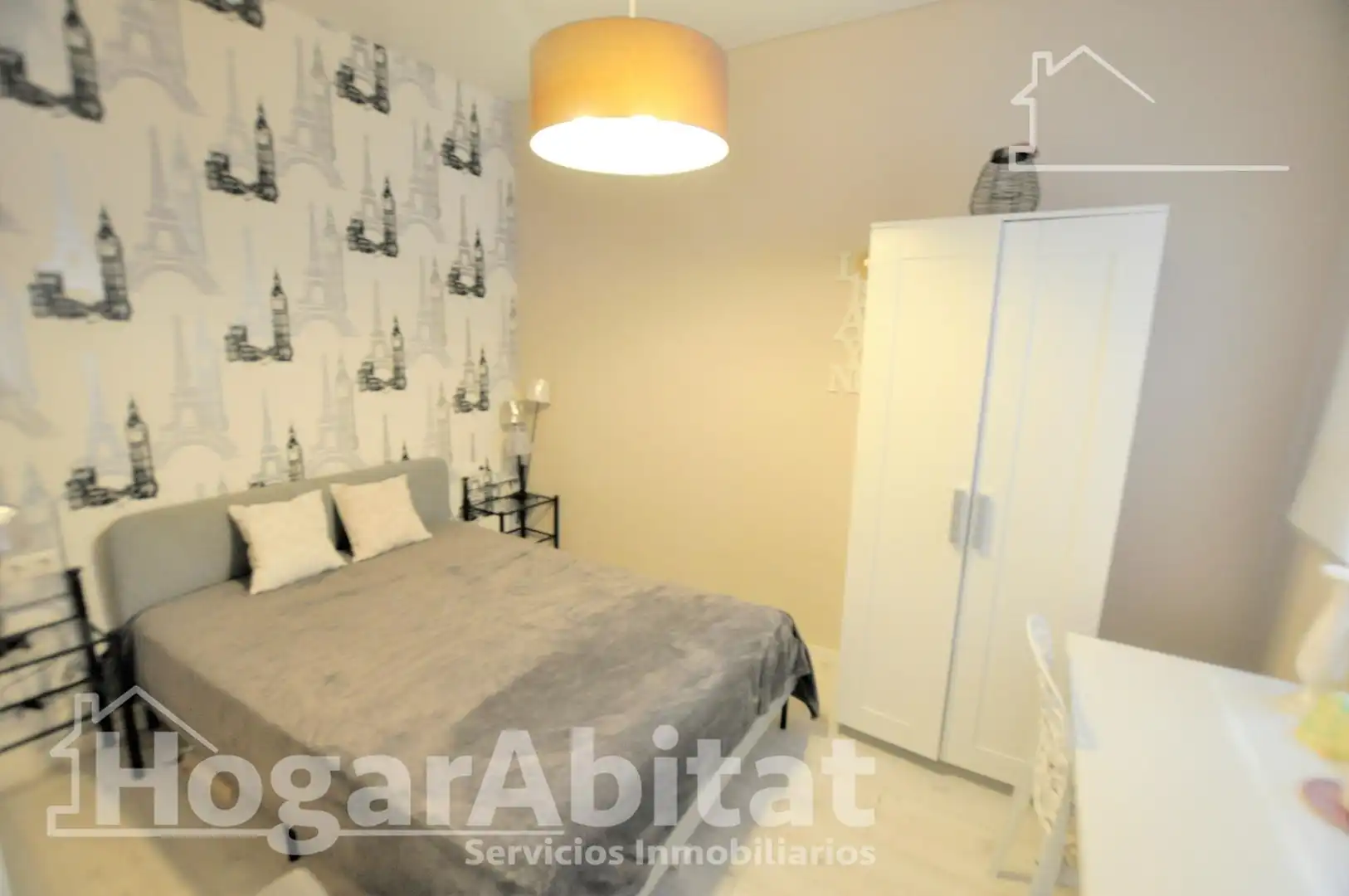 Schlafzimmer von Wohnung zum Verkauf in Valencia mit Klimaanlage, Heizung und Möbliert