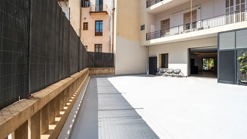 Apartament amb ascensor en venda a Llevant, imagen 2
