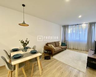 Bedroom of Flat for sale in  Barcelona Capital  with Air Conditioner, Heating and Parquet flooring