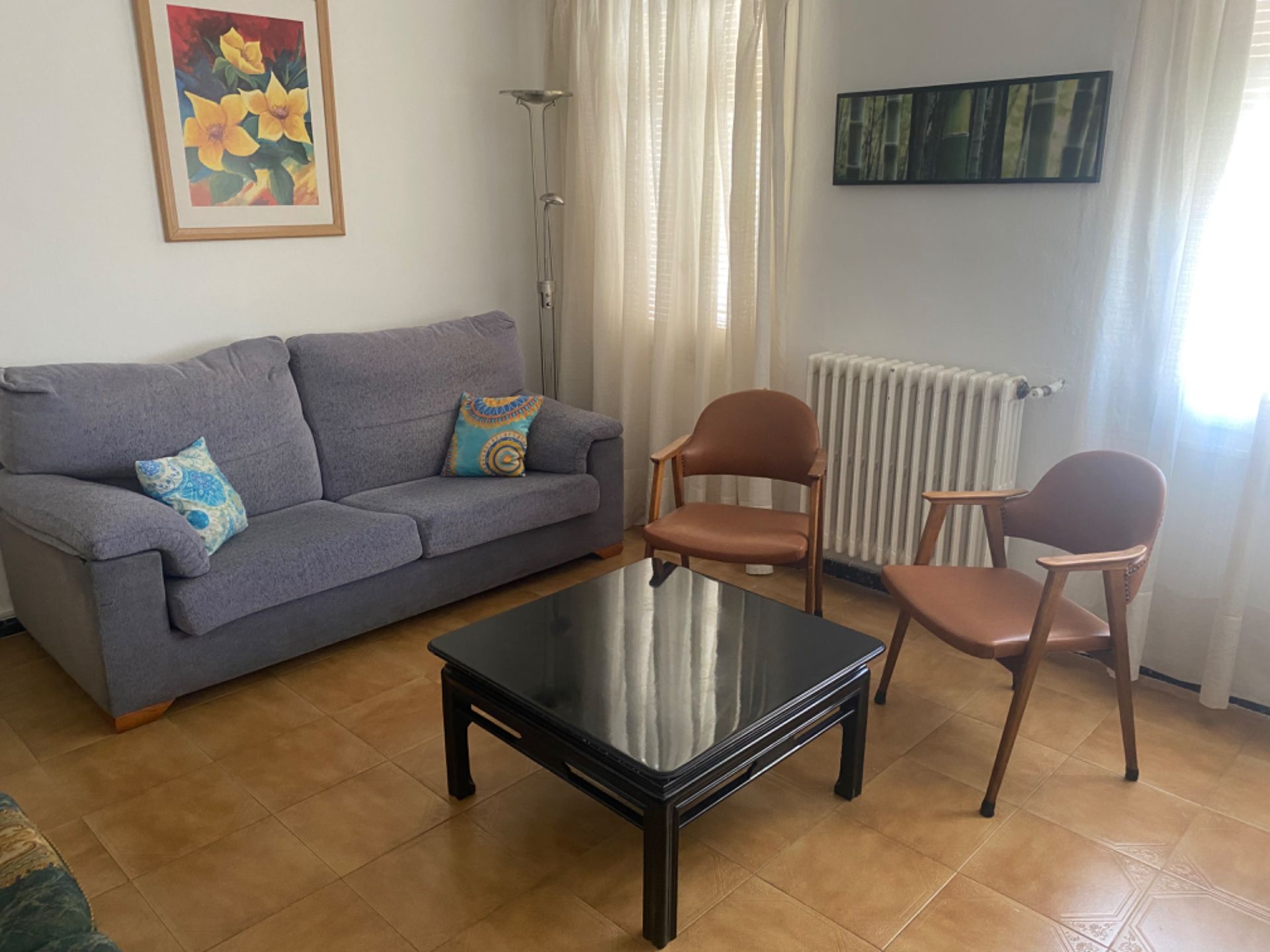 Living room of Flat for sale in  Huesca Capital  with Heating, Storage room and Furnished