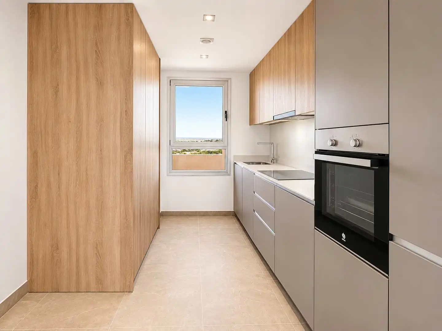 Cocina de Apartamento en venta en Estepona con Aire acondicionado, Calefacción y Terraza