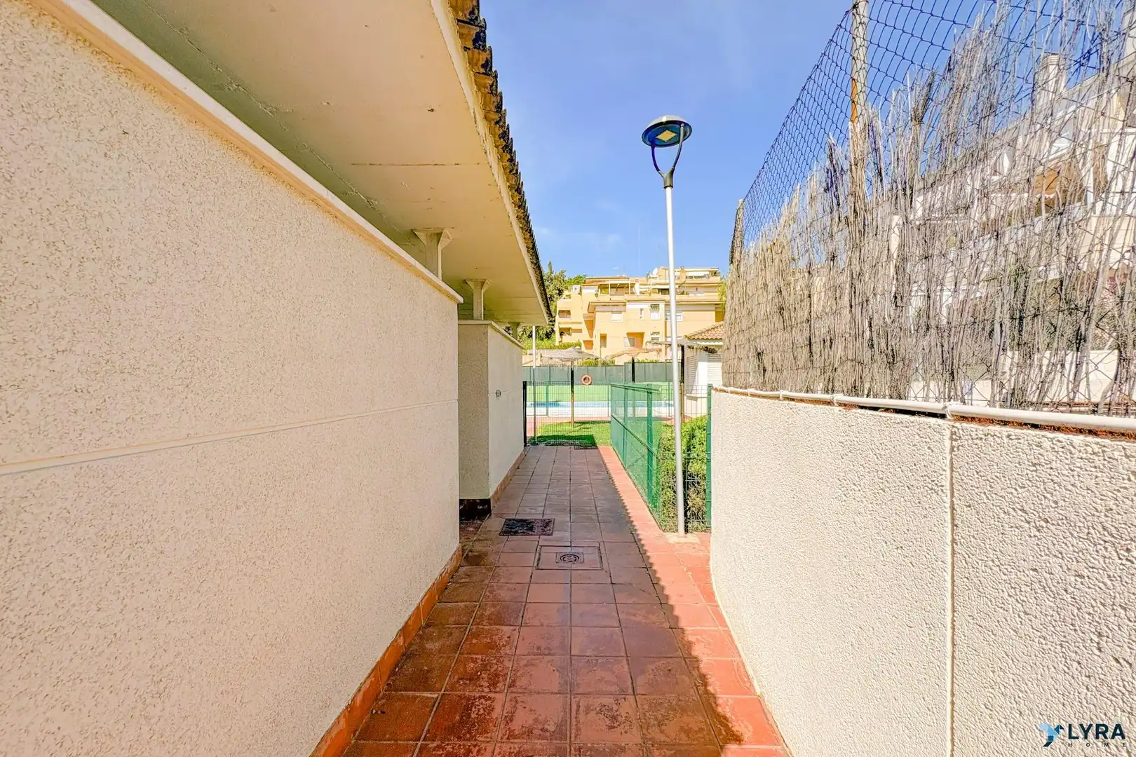 Exterior view of Flat for rent in Tomares  with Balcony and Community pool