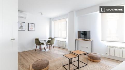 Photo 5 of Flat to rent in Castillejos - Cuzco, Madrid