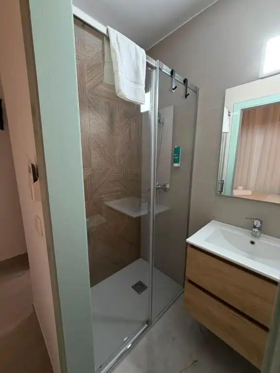 Badezimmer von Gebäude zum Verkauf in Peal de Becerro