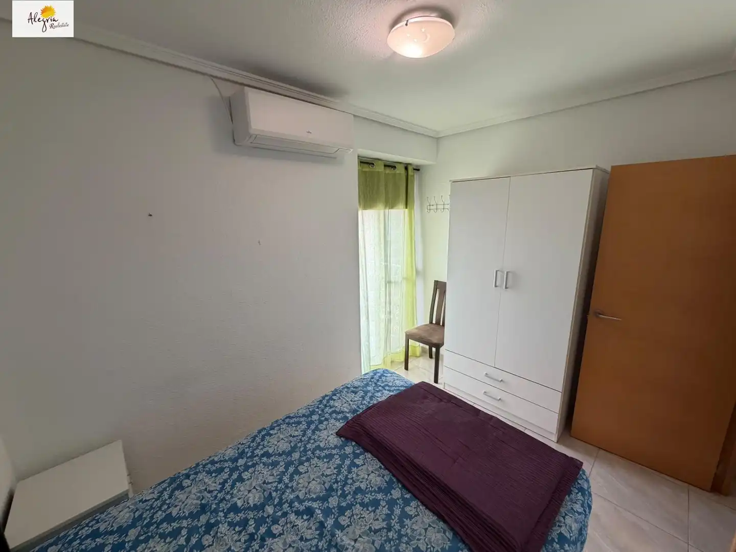 Apartament de lloguer a DEMOCRACIA, Nou Moles