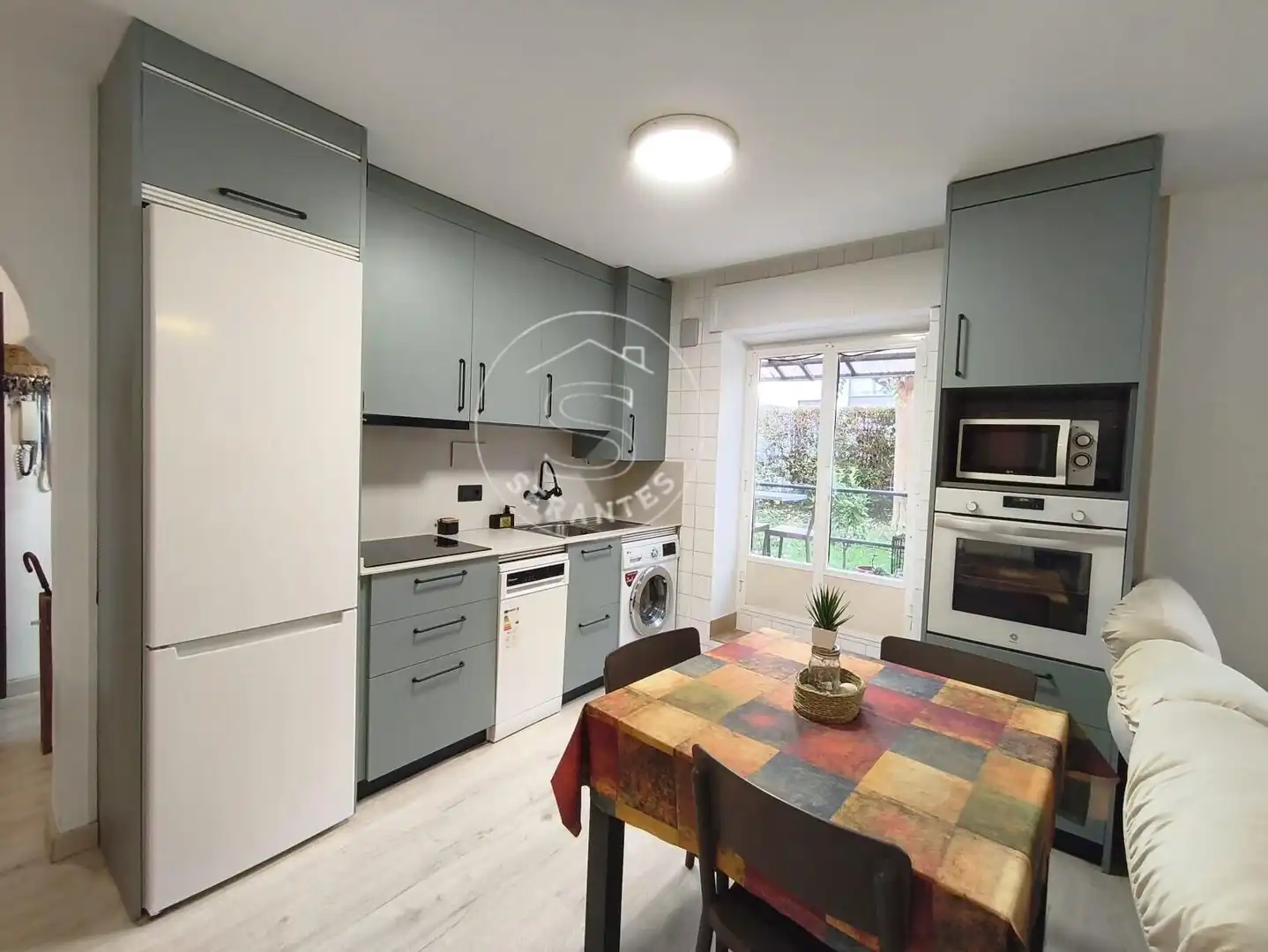 Flat for sale in Rochapea