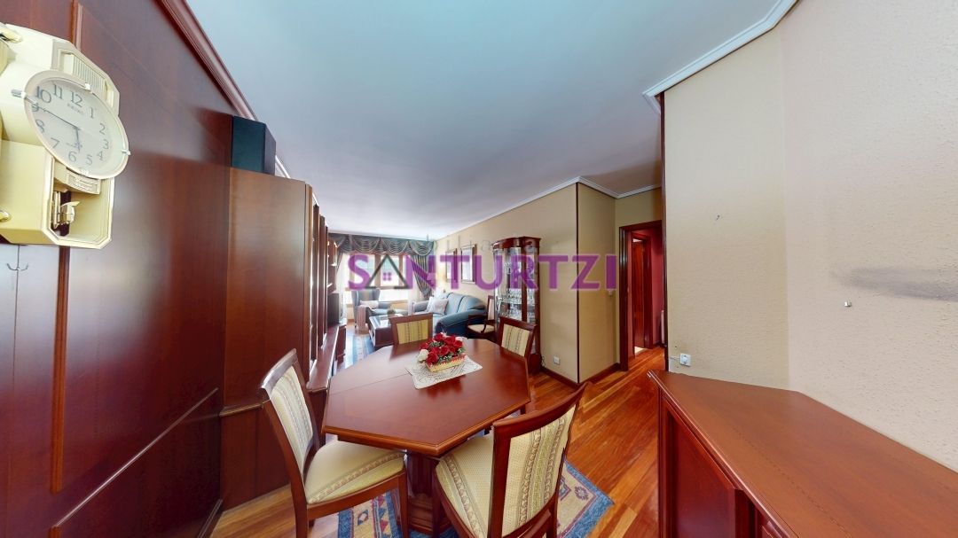 Living room of Flat for sale in Santurtzi   with Heating, Storage room and Furnished