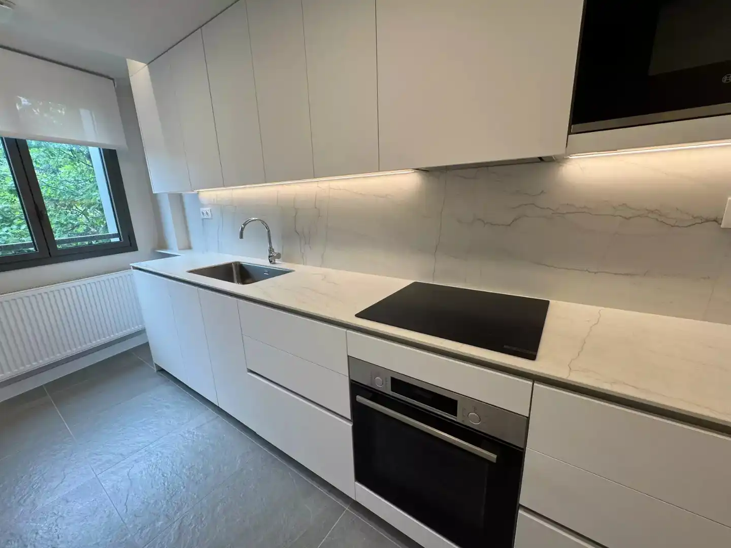 Cuina de Pis de lloguer en Girona amb Aire condicionat, Calefacció i Parquet
