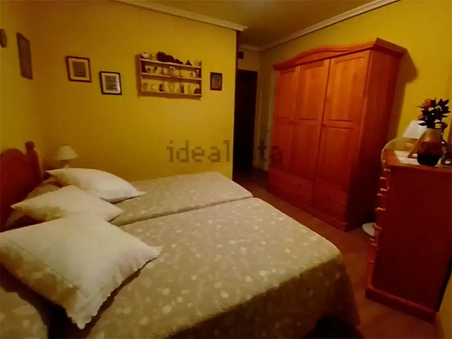 Bedroom of Houses for sale in Linares  with Air Conditioner and Balcony