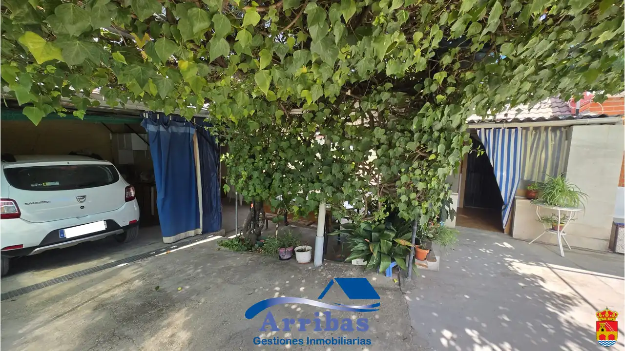 Vista exterior de Casa o chalet en venta en Escalona con Calefacción, Jardín privado y Terraza