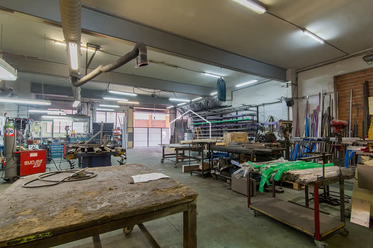 Industrial buildings for sale in Barcelona