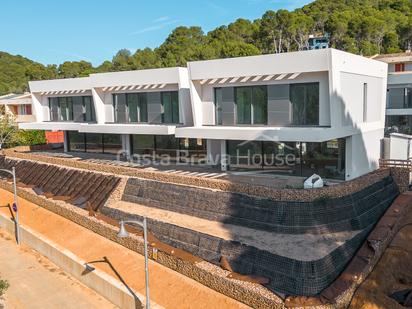Vista exterior de Casa o xalet en venda en Palafrugell amb Aire condicionat, Calefacció i Jardí privat