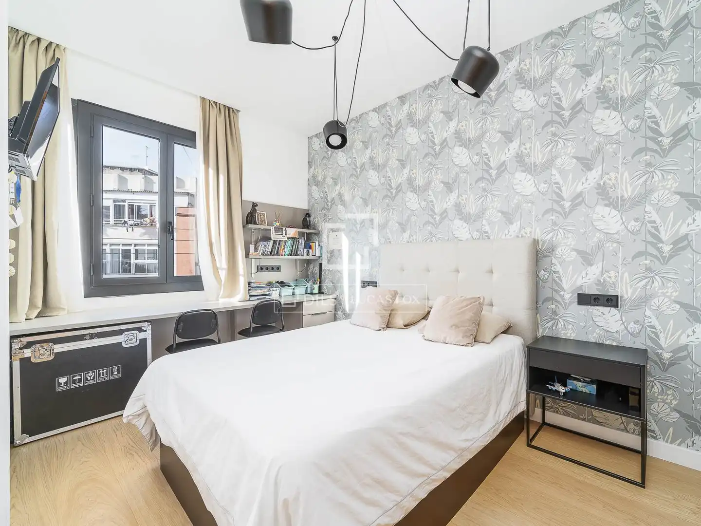 Schlafzimmer von Wohnung zum Verkauf in Barcelona mit Klimaanlage, Terrasse und Balkon