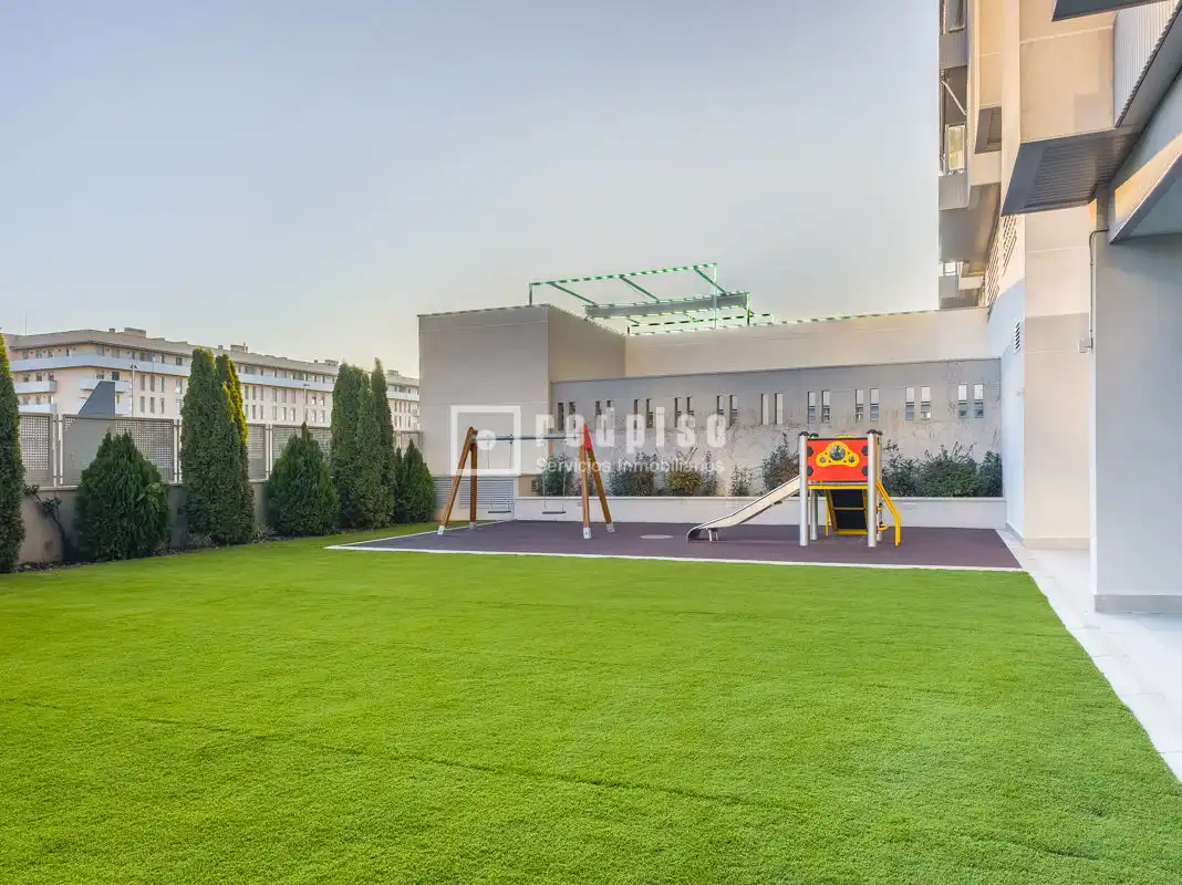 Terraza de Piso en venta en Rivas-Vaciamadrid con Aire acondicionado, Calefacción y Jardín privado