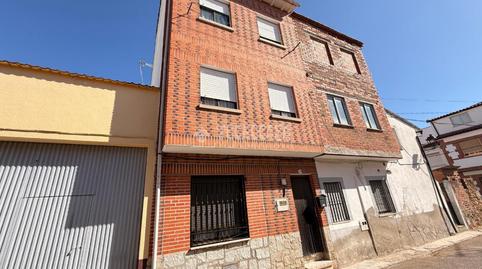 Foto 2 de Casa adosada en venta en Navalcán, Toledo