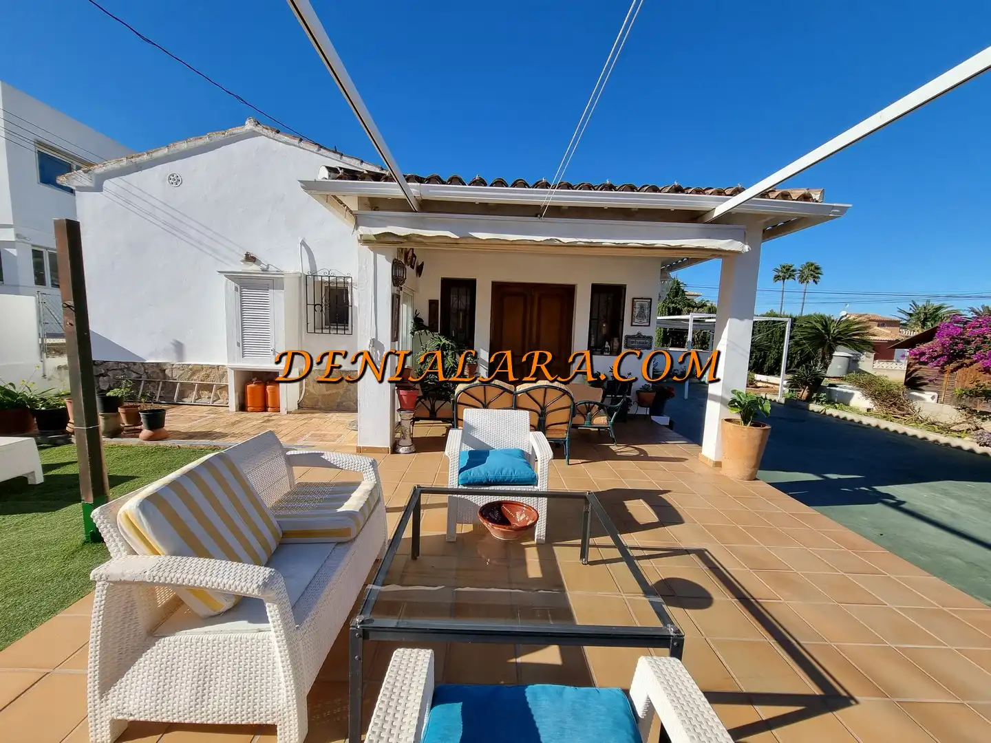 Exterior view of Houses for sale in Dénia  with Air Conditioner, Private garden and Terrace