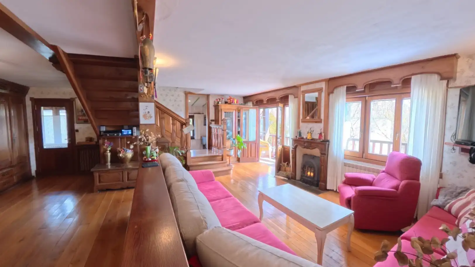 Sala de estar de Casa o chalet en venta en Hermandad de Campoo de Suso con Terraza, Piscina y Amueblado