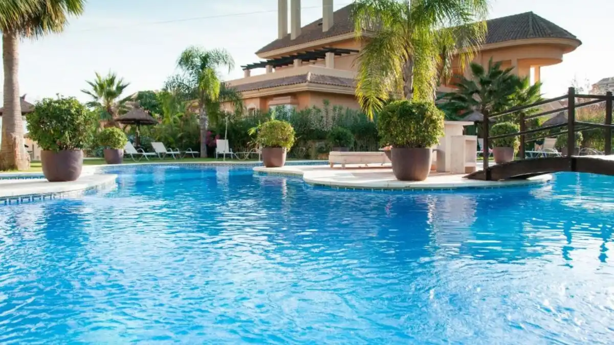 Flat with lift for sale in Nueva Andalucía, imagen 3