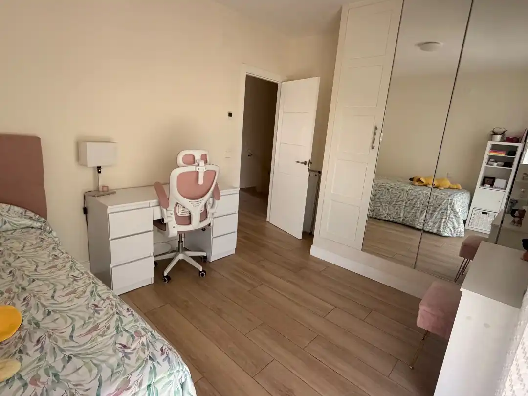 Habitación de Casa o chalet en venta en Moralzarzal con Jardín privado, Trastero y Piscina