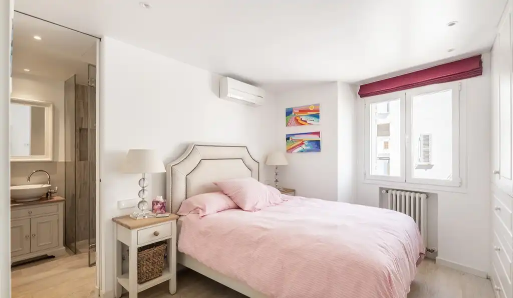 Schlafzimmer von Wohnungen zum Verkauf in Pollença mit Klimaanlage, Terrasse und Abstellraum