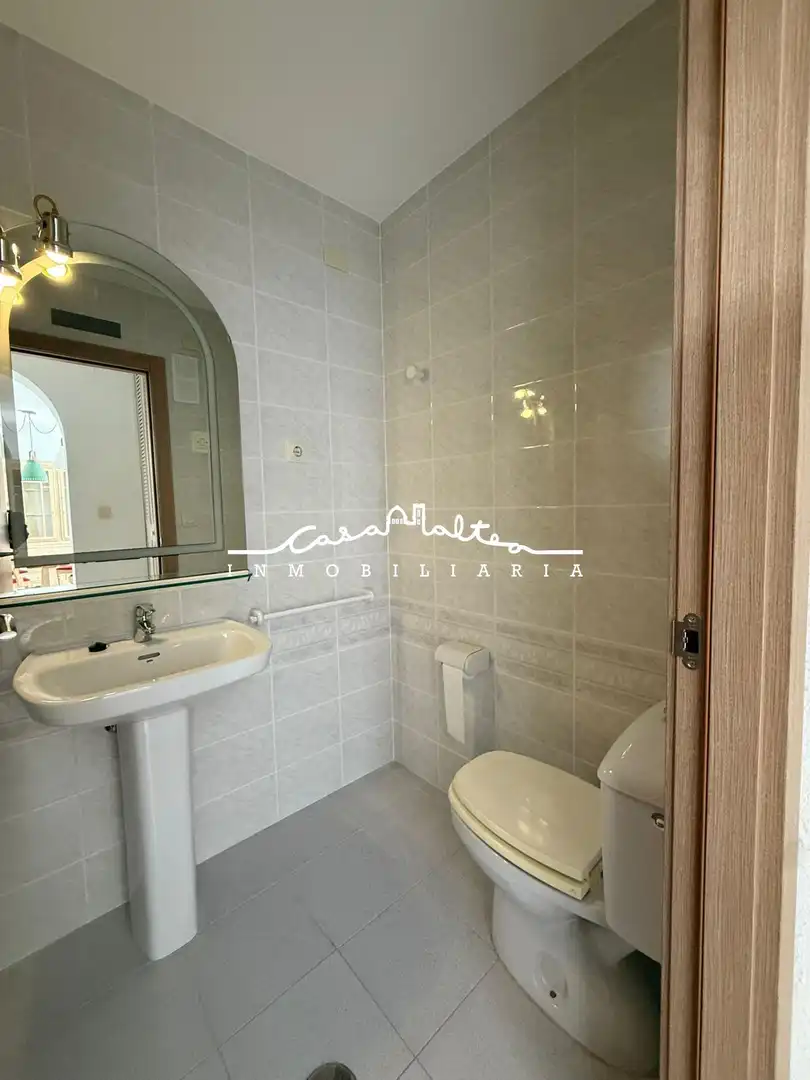 Baño de Apartamento en venta en Altea con Aire acondicionado, Calefacción y Terraza