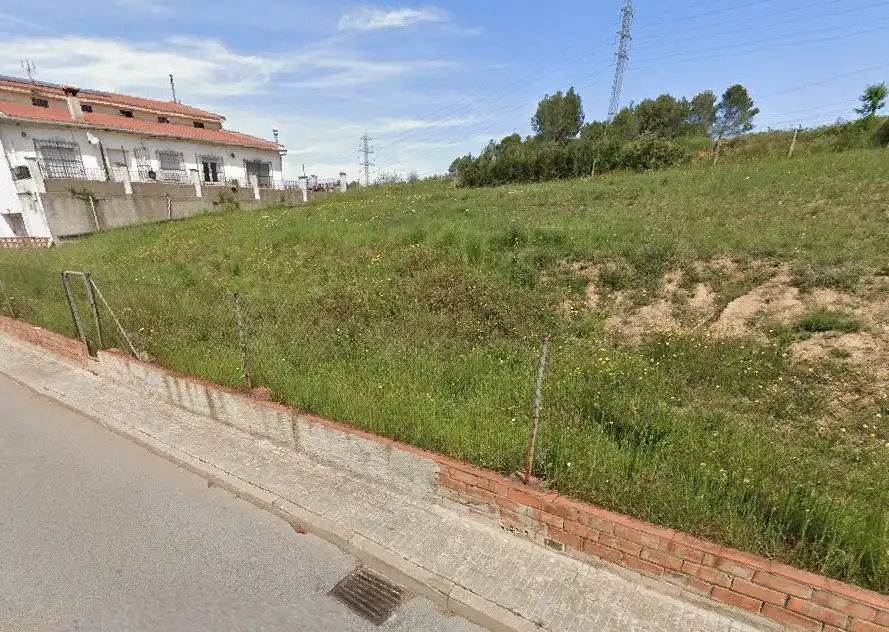 Wohnbaugrundstück zum Verkauf in Carrer Isaac Albéniz 22