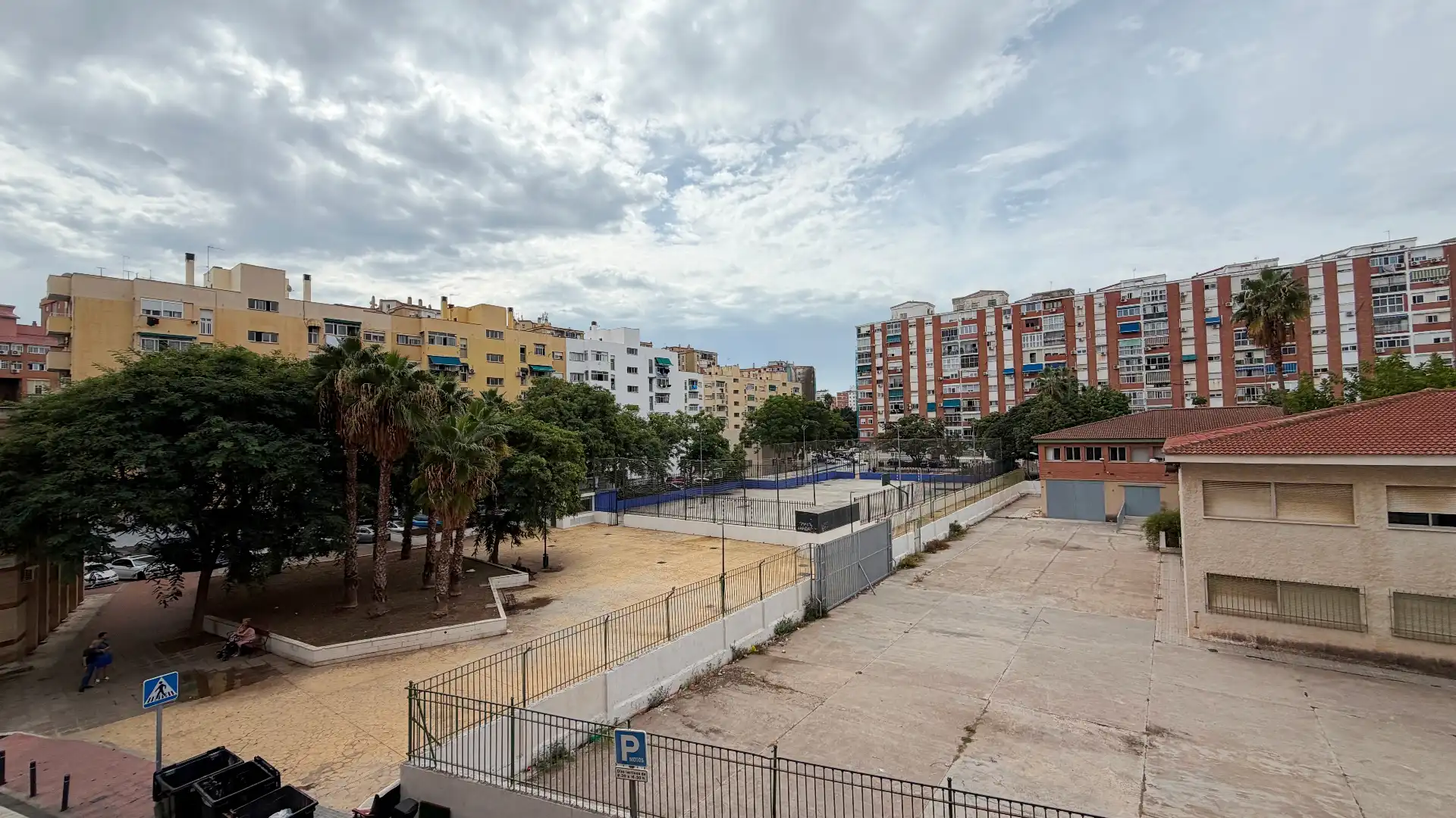 Vista exterior de Pis en venda en Carretera de Cádiz