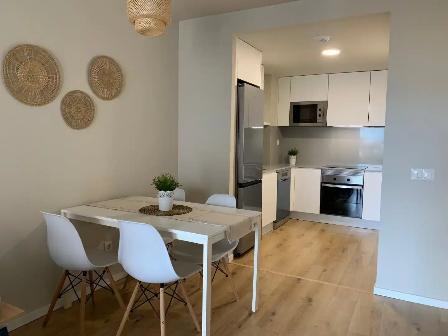 Kitchen of Flat for rent in Las Palmas de Gran Canaria  with Parquet flooring, Swimming Pool and Furnished