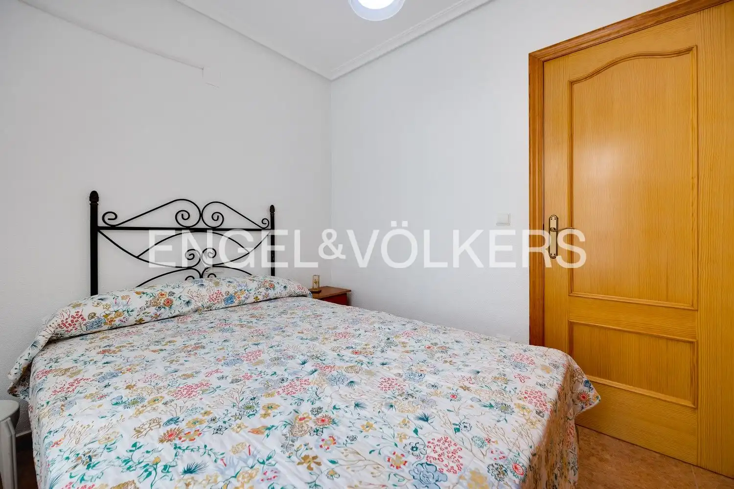 Bedroom of Attic for sale in Guardamar del Segura  with Air Conditioner, Heating and Terrace