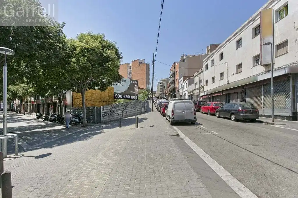 Vista exterior de Residencial en venta en Badalona
