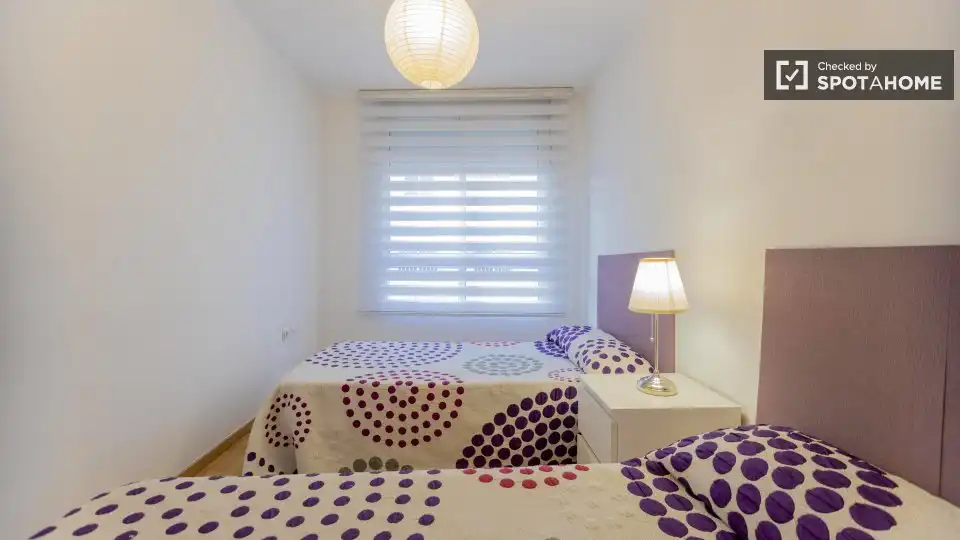 Appartamento con terrazza in affitto a Ciutat Vella, imagen 19