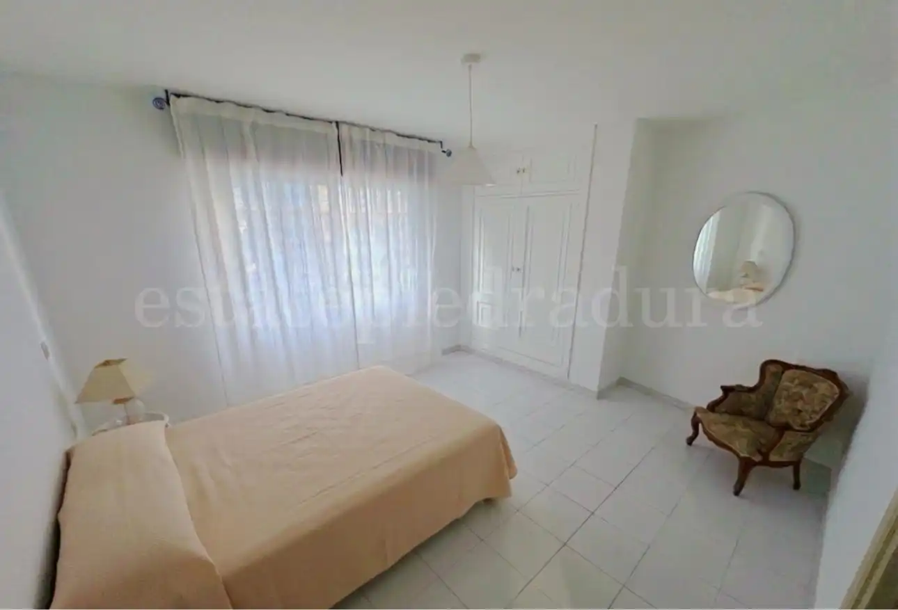 Habitación de Piso en venta en O Grove   con Amueblado, Horno y Lavadora