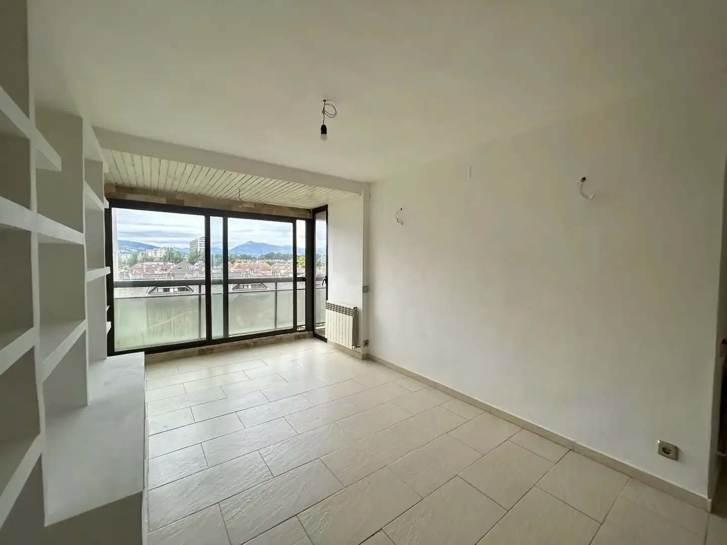 Terraza de Piso en venta en Laredo con Calefacción y Terraza