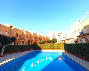 Swimming pool of House or chalet for sale in Torrevieja  with Air Conditioner, Terrace and Swimming Pool