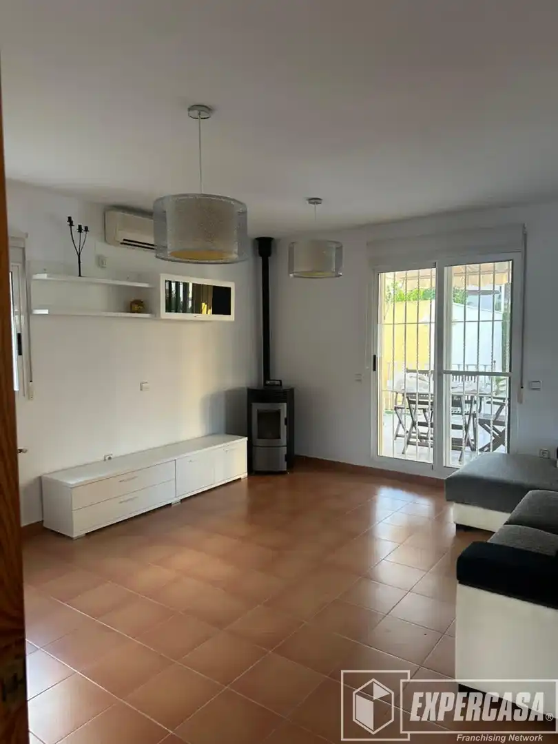 Living room of Houses for rent in La Pobla de Vallbona  with Air Conditioner, Heating and Terrace