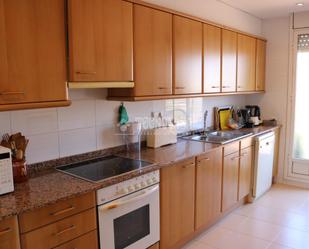 Cuina de Àtic en venda en Castelldefels amb Aire condicionat i Terrassa