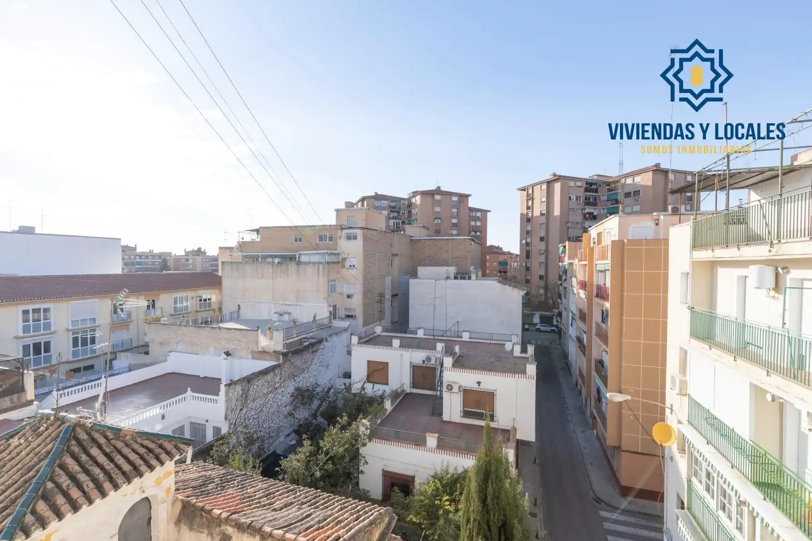 Vista exterior de Piso en venta en Granada con Aire acondicionado, Terraza y Balcón