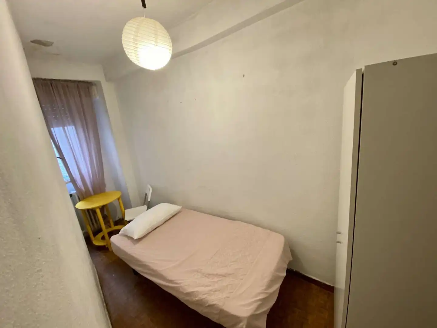 Schlafzimmer von Wohnung zur untervermieten in Madrid mit Klimaanlage und Terrasse