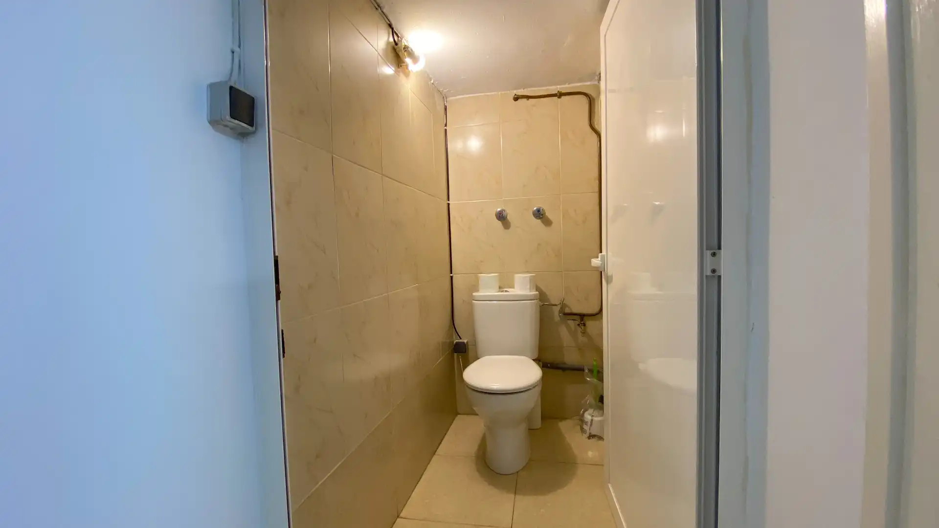 Baño de Local de alquiler en Madrid